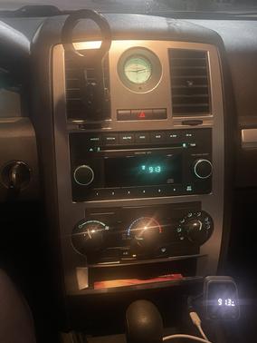 Beige 2010 Chrysler 300 Touring