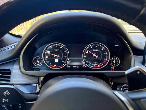 Black 2018 BMW X5 xDrive50i