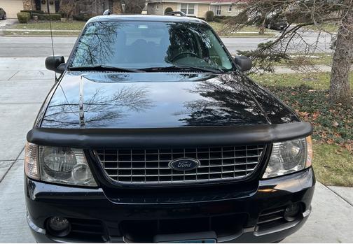 2004 Ford Explorer XLT