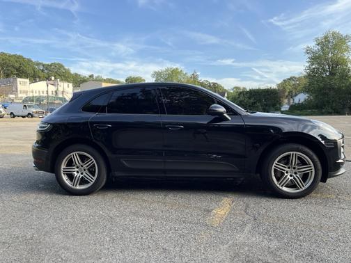 2021 Porsche Macan S
