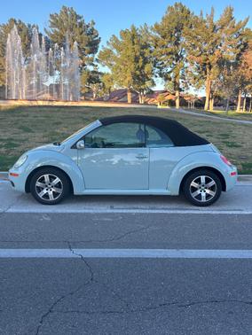 2006 Volkswagen New Beetle 2.5