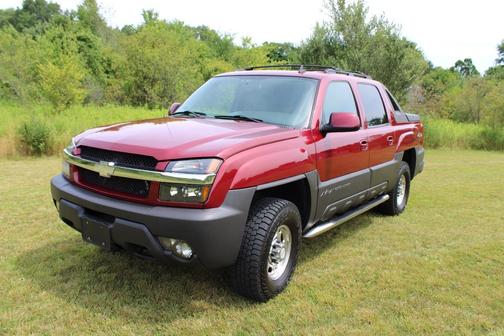 Red 2006 Chevrolet Avalanche 2500 LT
