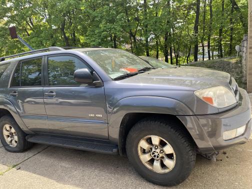 Photo 3 of 4 of 2004 Toyota 4Runner SR5