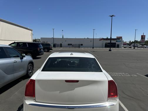 2019 Chrysler 300 Limited