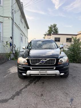 Black 2013 Volvo XC90 3.2 Platinum