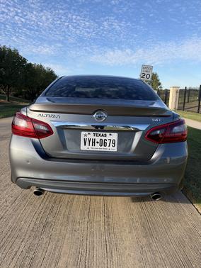 Gray 2018 Nissan Altima 2.5 SR