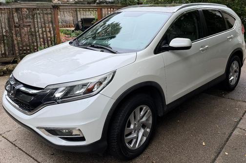White 2016 Honda CR-V EX-L