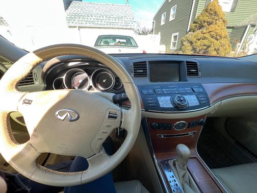 2006 INFINITI M35 Base