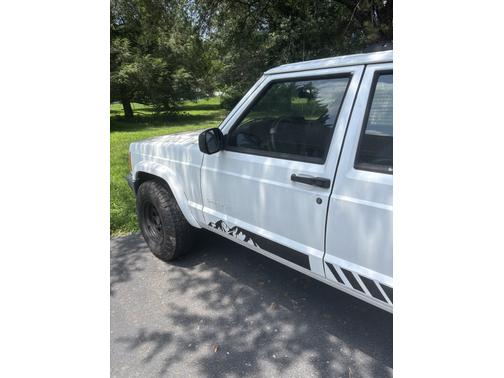2000 Jeep Cherokee Sport 4WD