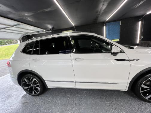 2022 Volkswagen Tiguan 2.0T SEL R-Line