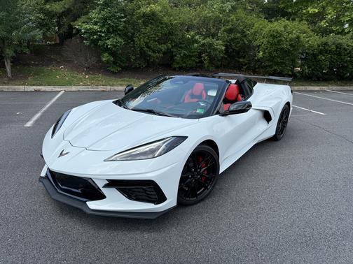 White 2025 Chevrolet Corvette Stingray w/2LT