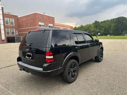 2010 Ford Explorer XLT