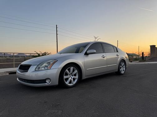 2004 Nissan Maxima SE