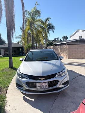 Silver 2018 Chevrolet Cruze LS