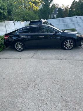 Black 2014 Toyota Avalon XLE
