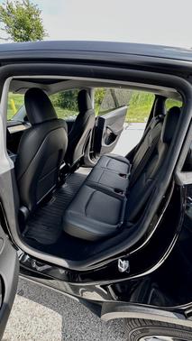 Black 2023 Tesla Model Y AWD