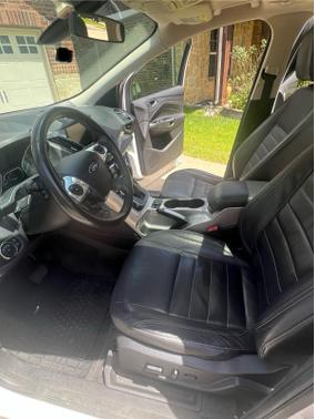 White 2013 Ford Escape SEL