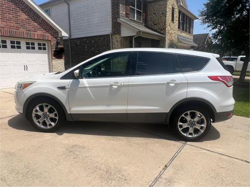 White 2013 Ford Escape SEL