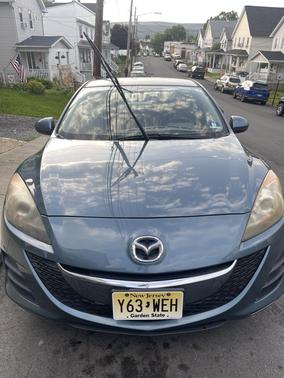 Green 2010 Mazda Mazda3 i Touring
