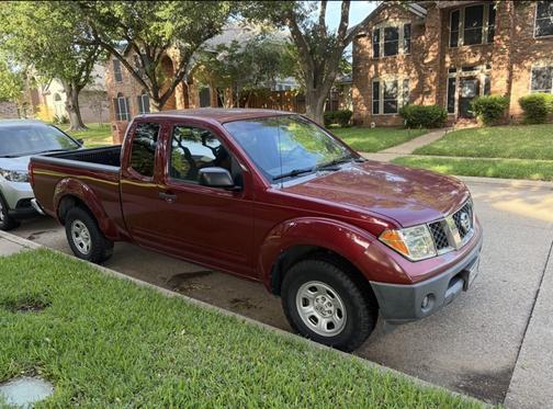 Red 2007 Nissan Frontier XE King Cab