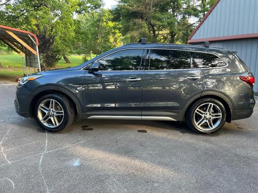 Gray 2018 Hyundai SANTA FE Limited Ultimate