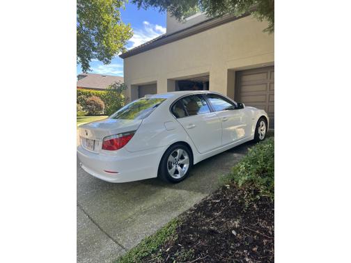 2008 BMW 528 i