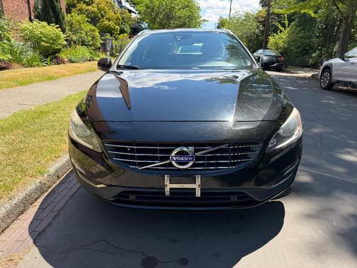 Black 2016 Volvo V60 T5 Drive-E Premier