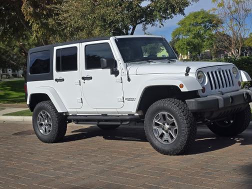 2012 Jeep Wrangler Unlimited Sahara