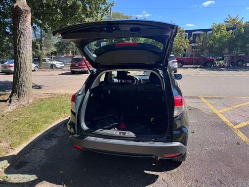 Black 2022 Honda HR-V LX