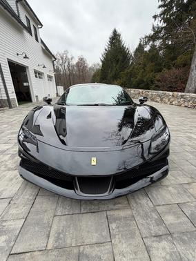 2023 Ferrari SF90 Stradale Base