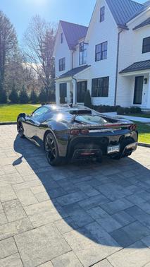 2023 Ferrari SF90 Stradale Base