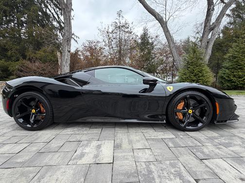 2023 Ferrari SF90 Stradale Base