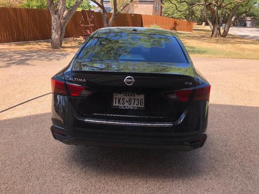 Black 2021 Nissan Altima 2.5 SV