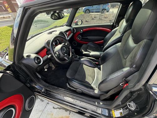 2013 MINI Clubman John Cooper Works