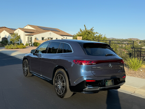 Blue 2023 Mercedes-Benz EQS 580 4MATIC