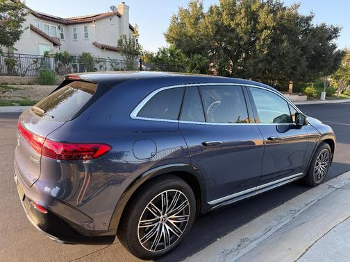 Blue 2023 Mercedes-Benz EQS 580 4MATIC