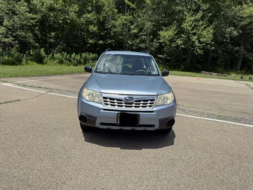 Blue 2011 Subaru Forester 2.5 X