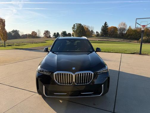 Black 2026 BMW X5 xDrive40i