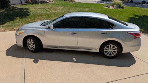 Silver 2013 Nissan Altima 2.5 S