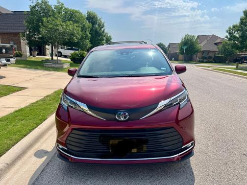 2022 Toyota Sienna XLE