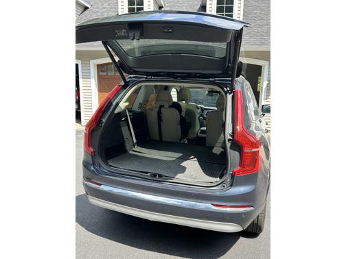 2022 Volvo XC90 Recharge Plug-In Hybrid T8 Inscription 6 Passenger