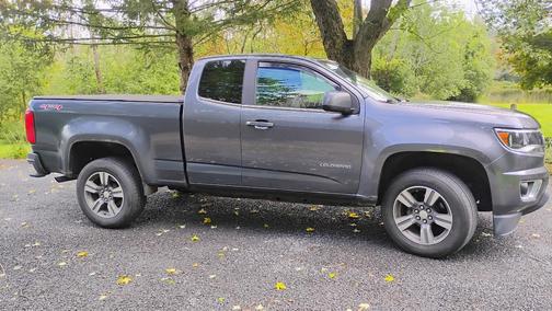 Green 2015 Chevrolet Colorado LT