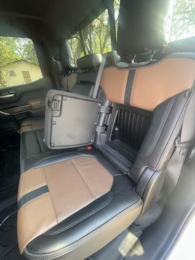 White 2019 Chevrolet Silverado 1500 High Country