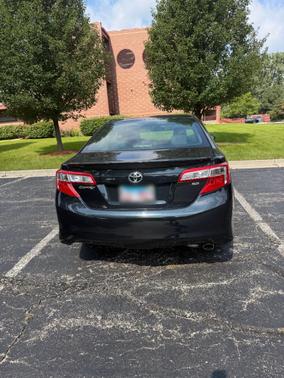 Black 2013 Toyota Camry SE