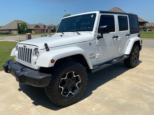 White 2018 Jeep Wrangler JK Unlimited Sahara
