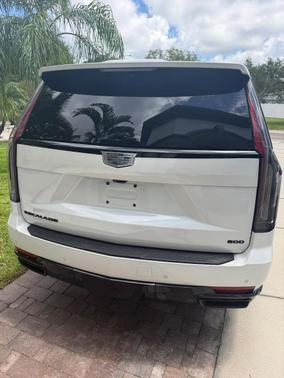 White 2022 Cadillac Escalade ESV Sport Platinum