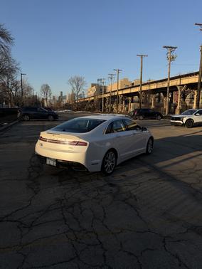 2015 Lincoln MKZ Hybrid Base