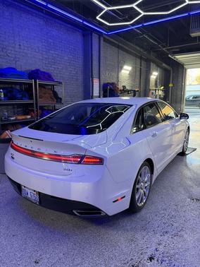 2015 Lincoln MKZ Hybrid Base