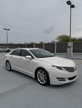 White 2015 Lincoln MKZ Hybrid Base