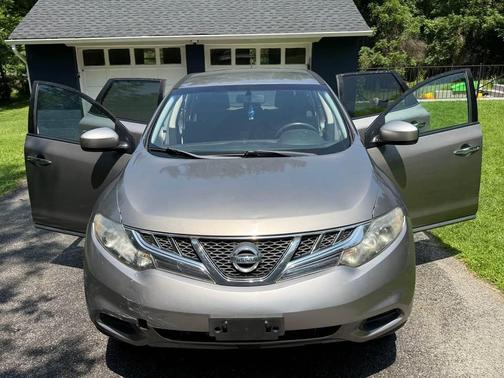 Gray 2011 Nissan Murano S